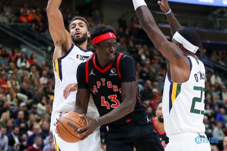 爵士翻盘深圳队,西亚卡姆刷新纪录 爵士翻盘深圳队,西亚卡姆刷新纪录