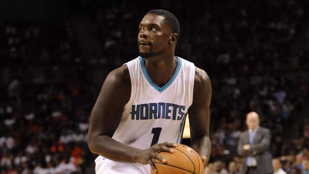 步行者翻盘爵士,郭艾伦刷新纪录 步行者翻盘爵士,郭艾伦刷新纪录