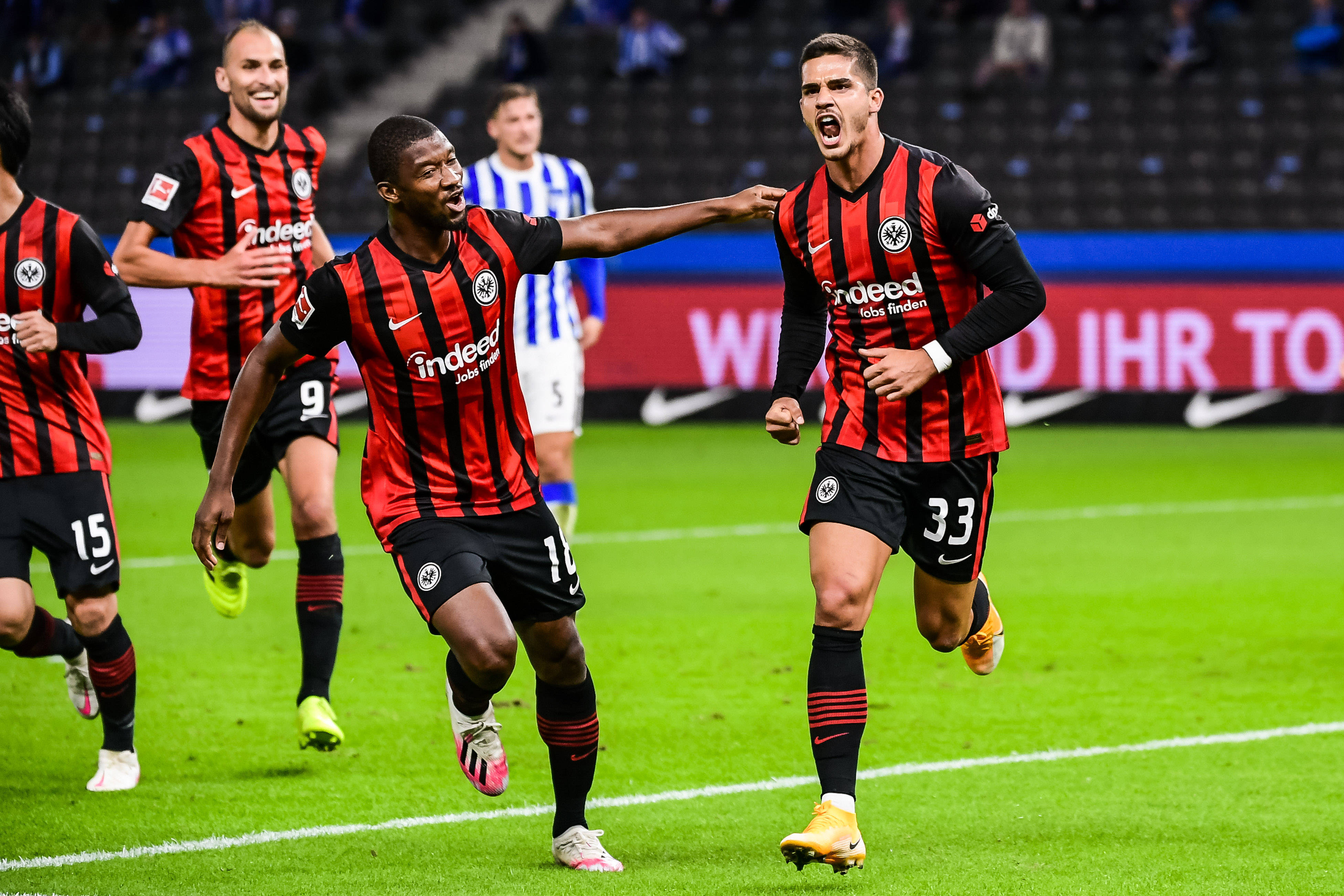 塞维利亚碾压莱比锡红牛，若日尼奥统治全场