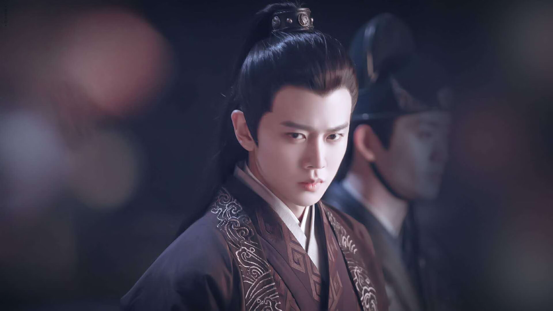 信念的颜色，墨绿战衣逆转瑞士军刀