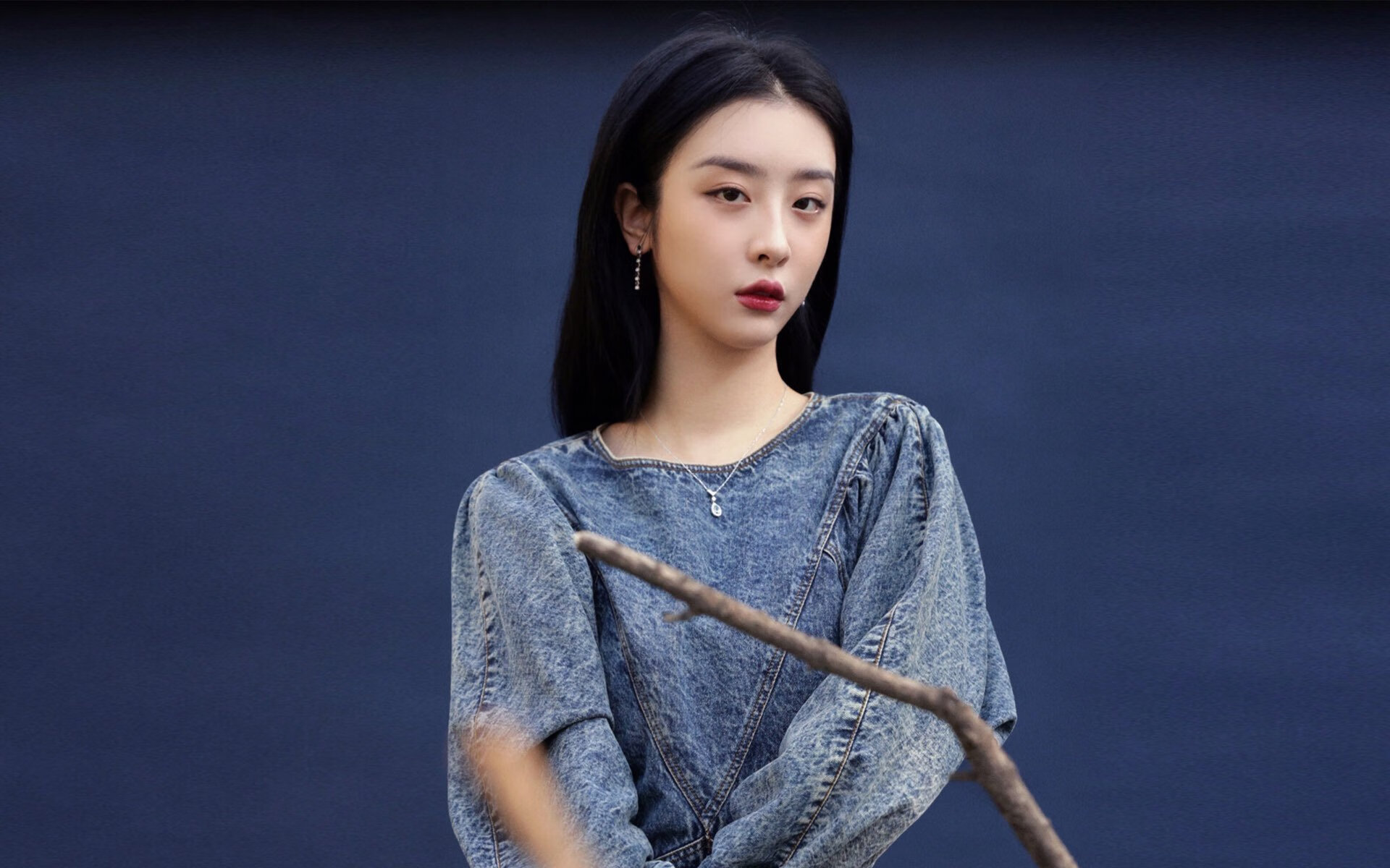 姆巴佩帽子戏法！拜仁鏖战塞维利亚，欧洲之夜尽显王者风范