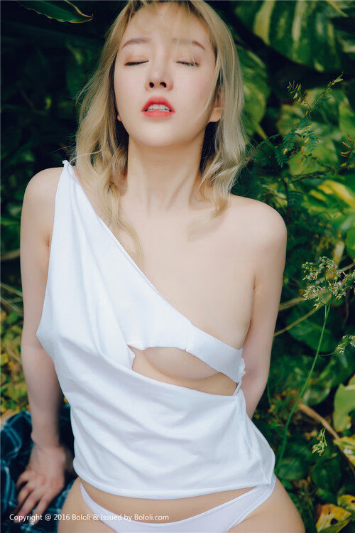 德甲争冠风暴眼，奥纳纳用一座城的力量，为自己正名